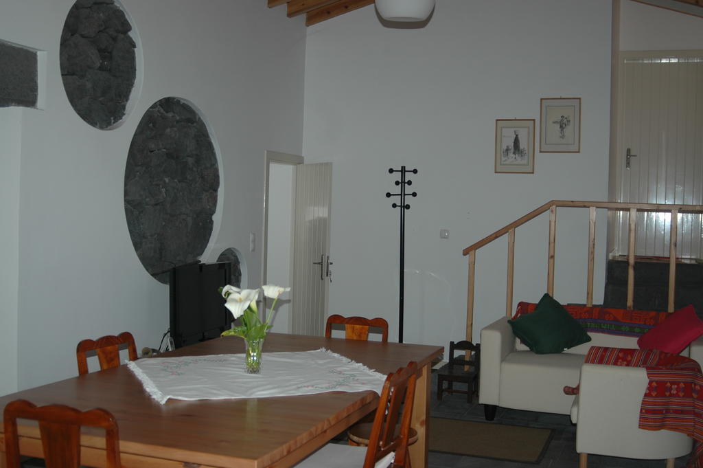Casas Alto Da Bonanca Guest House São Roque do Pico Rom bilde